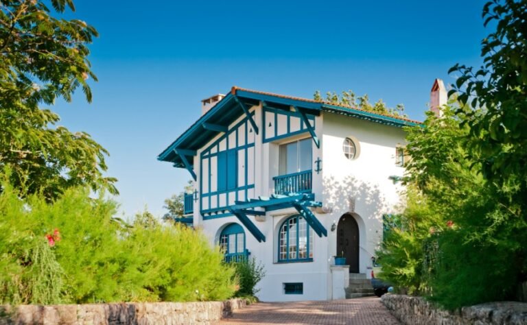 Buyer-focused property search in France for international home buyers