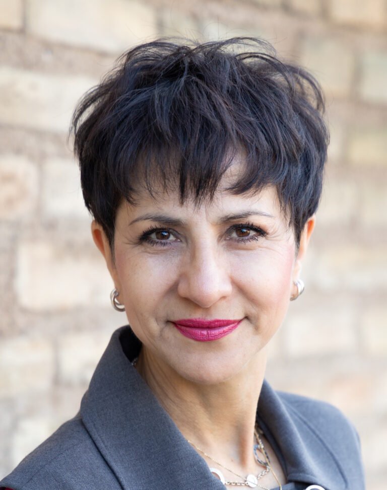 Shoko providing English-speaking property guidance for buyers in France