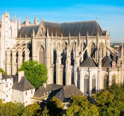 International buyer needing local property guidance beyond listings and prices in Marseille